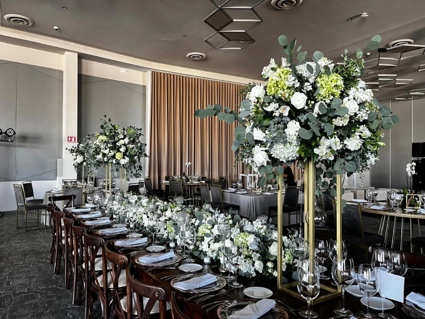 Centro de mesa floral para boda