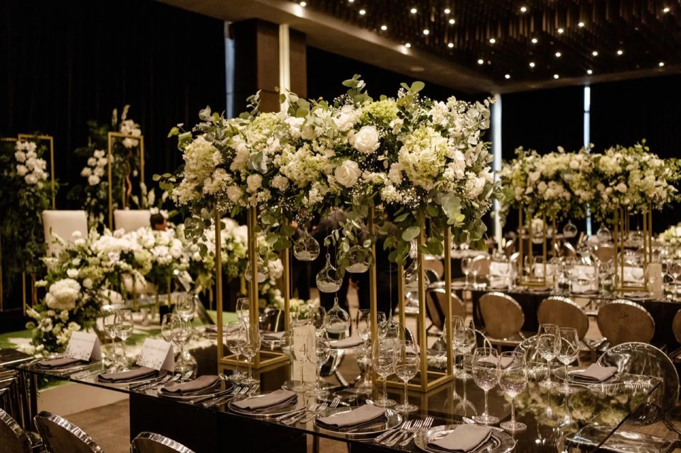 Centro de mesa floral para boda