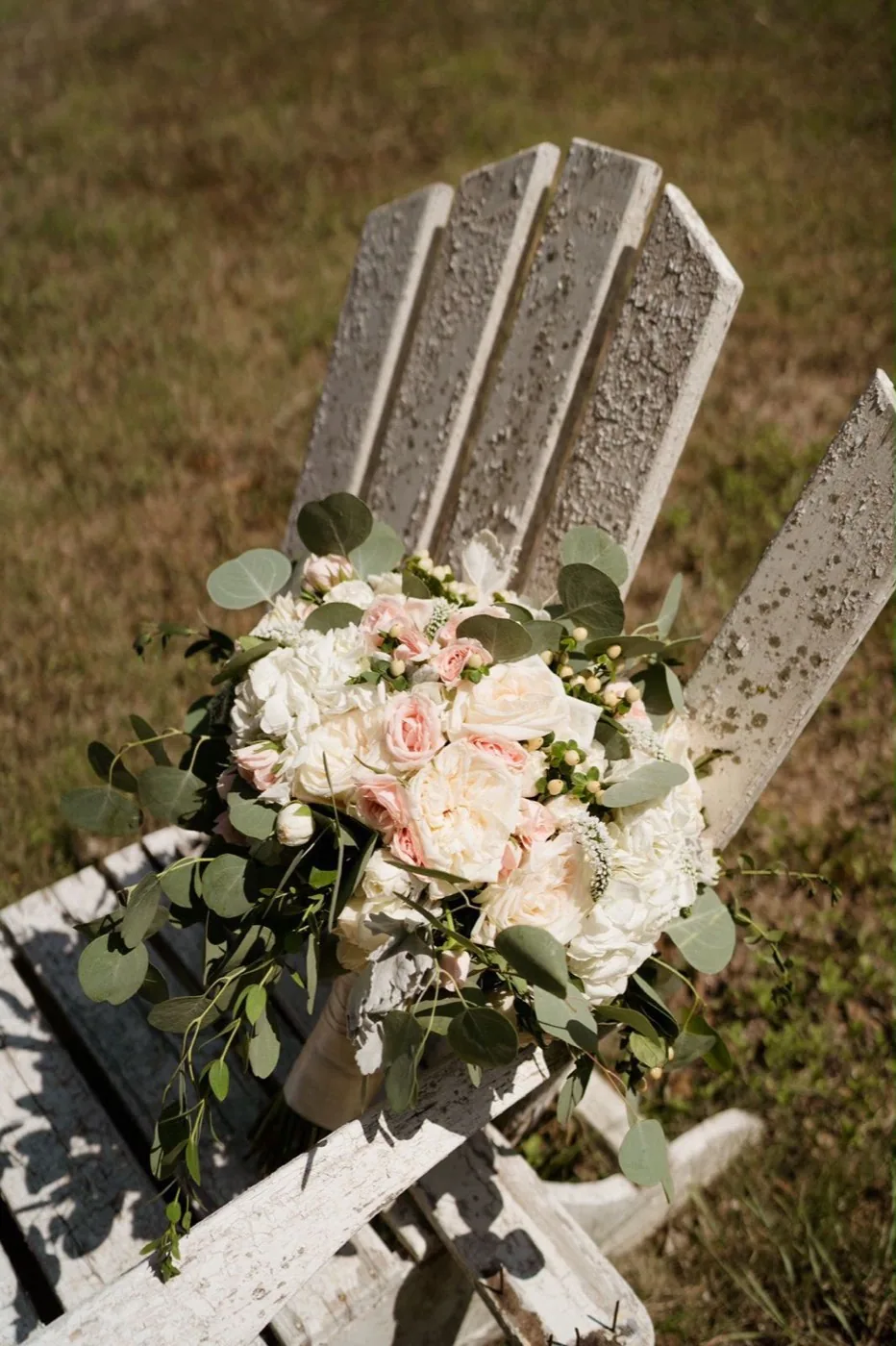Ramo de novia con diseño floral artesanal