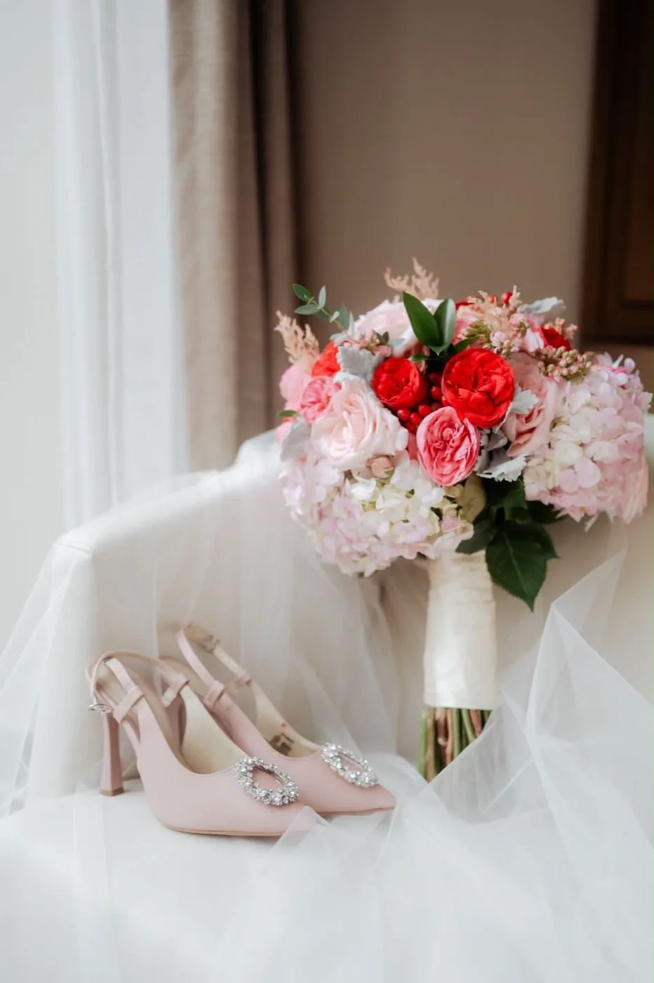 Ramo de novia con diseño floral artesanal