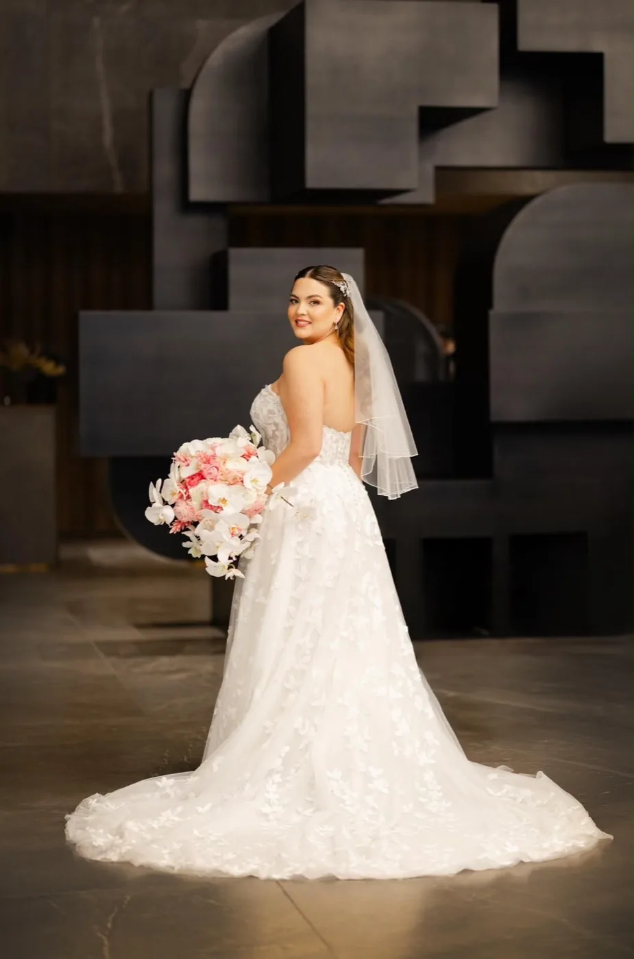 Ramo de novia con diseño floral artesanal