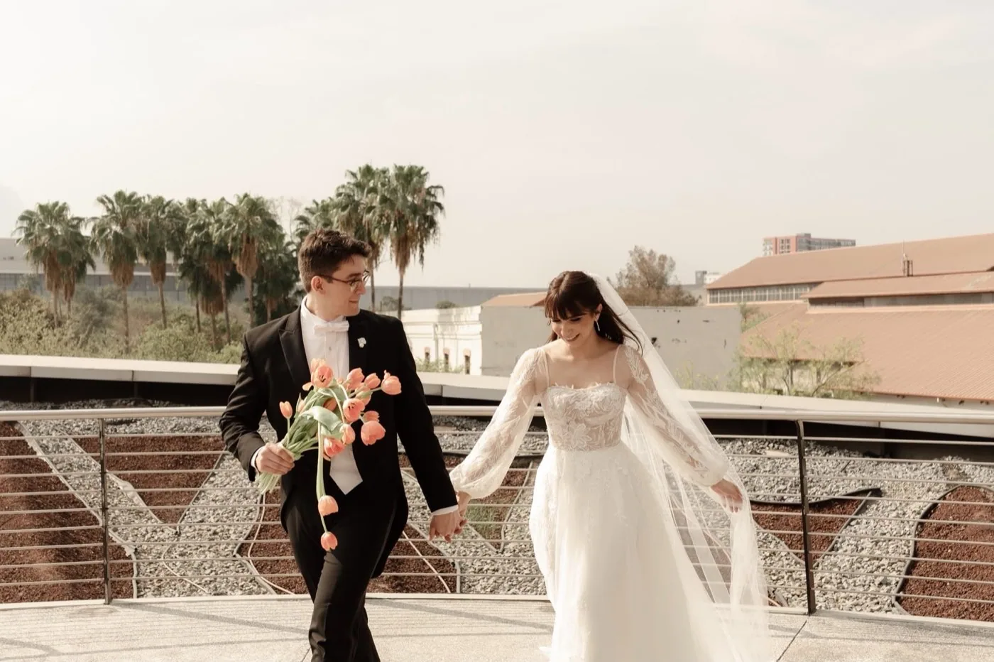 Ramo de novia con diseño floral artesanal