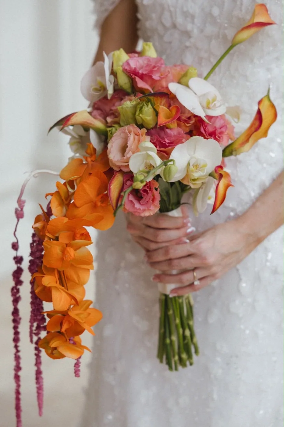 Ramo de novia con diseño floral artesanal