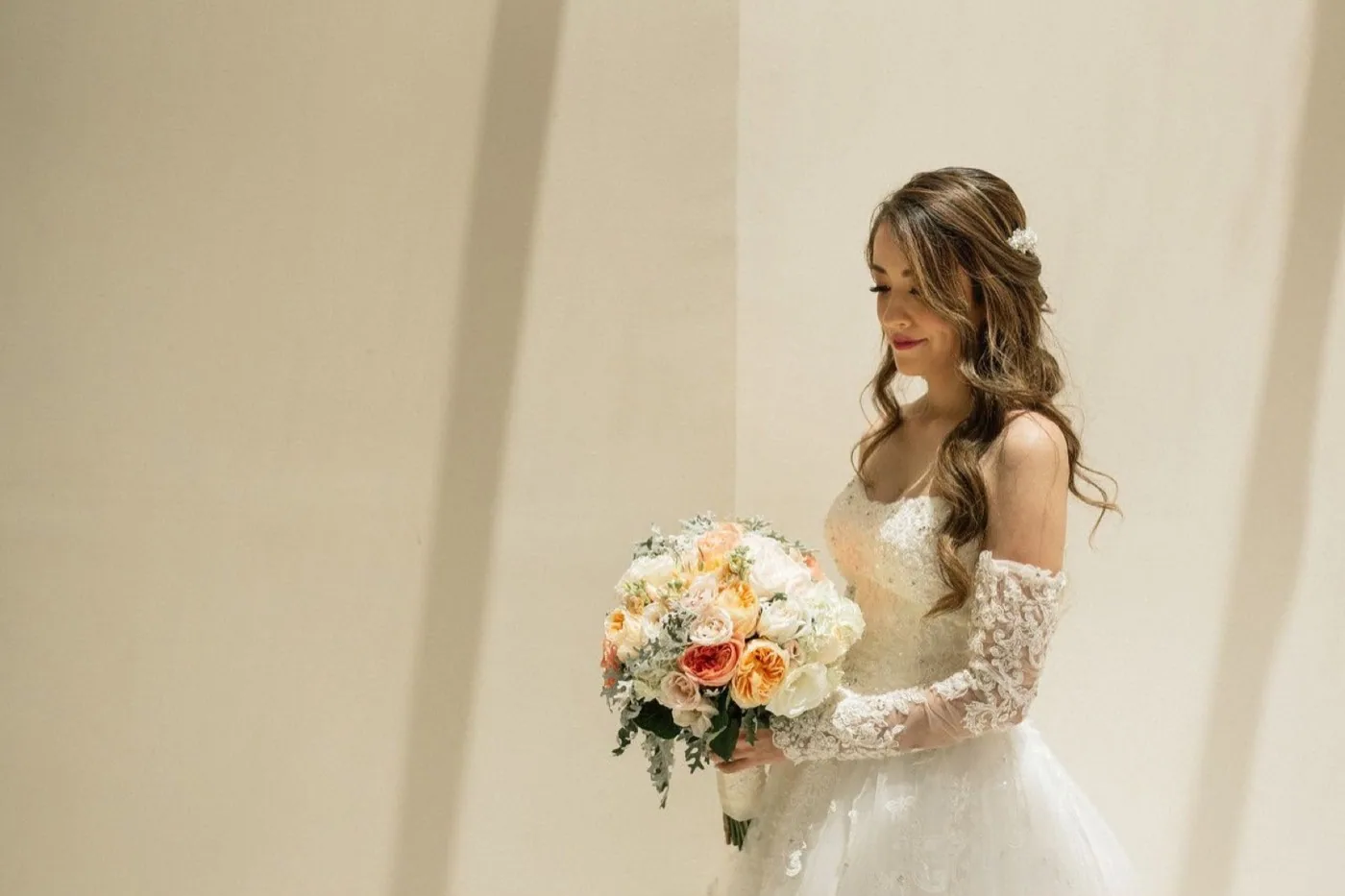 Ramo de novia con diseño floral artesanal
