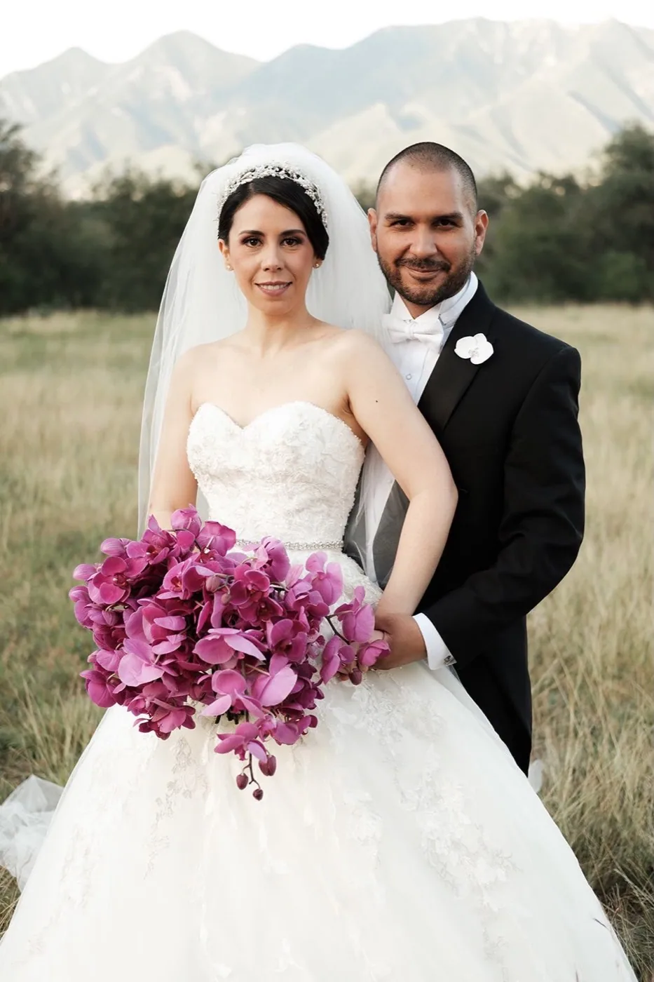 Ramo de novia con diseño floral artesanal